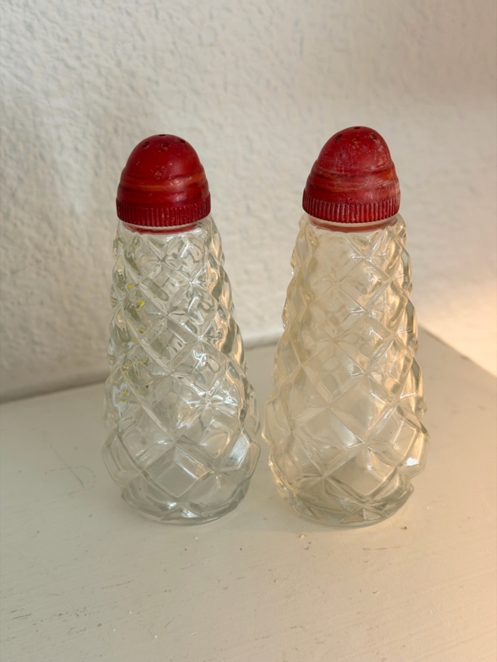 Vintage Pinecone Salt Pepper Shakers Glass Red Lids Rustic Cabin Decor